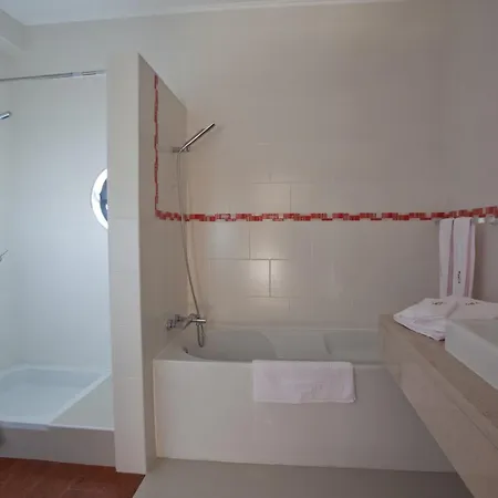 Cantinho Buganvilias At**** Maison d'hôtes Queimada (Azores)