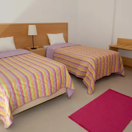 Cantinho Buganvilias At**** Queimada (Azores)