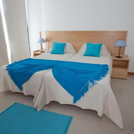 Cantinho Buganvilias At**** Queimada (Azores)