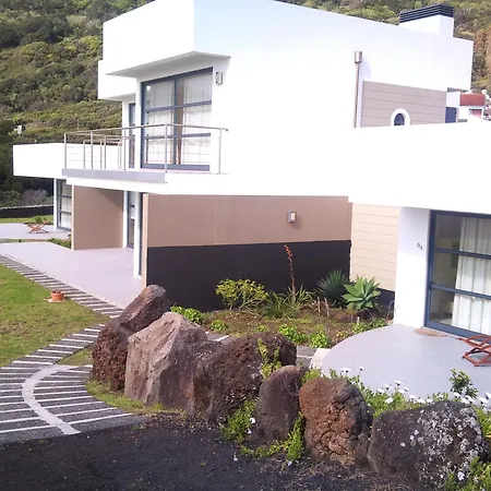 Cantinho Buganvilias At**** Maison d'hôtes 4*