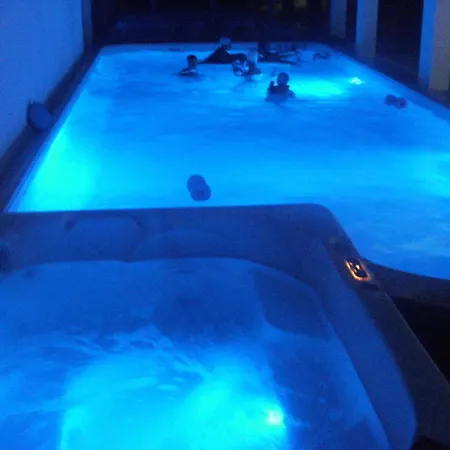 Cantinho Buganvilias At**** Queimada (Azores)