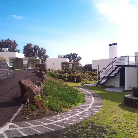 Πανσιόν Cantinho Buganvilias At**** 4*