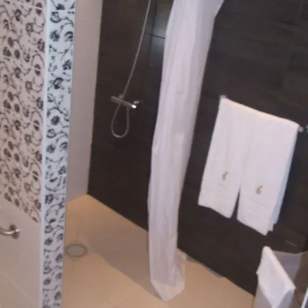 Πανσιόν Cantinho Buganvilias At**** 4*