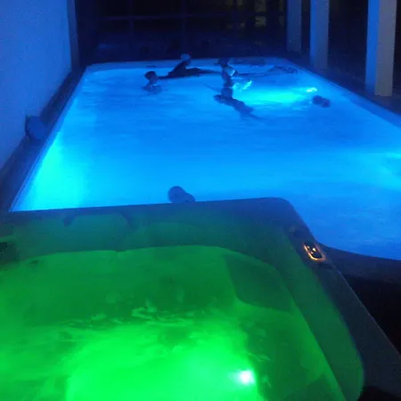 Πανσιόν Cantinho Buganvilias At****