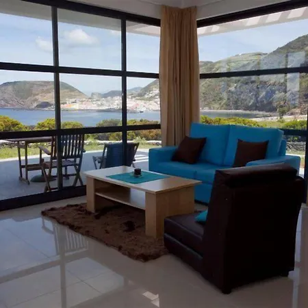 Cantinho Buganvilias At**** Queimada (Azores)