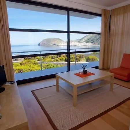 Cantinho Buganvilias At**** Guest house Queimada (Azores)
