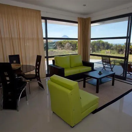 Cantinho Buganvilias At**** Guest house 4*