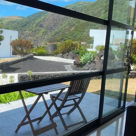 Cantinho Buganvilias At**** Guest house 4*