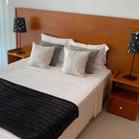 Guest house Cantinho Buganvilias At**** 4*