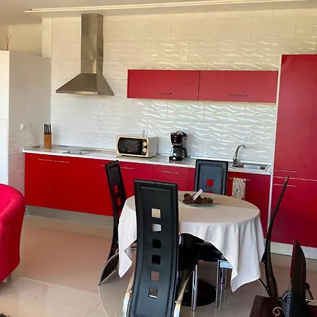 Guest house Cantinho Buganvilias At**** Queimada (Azores)