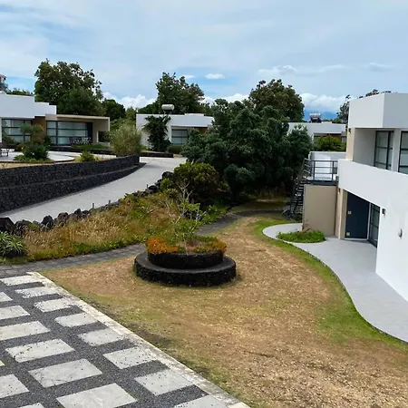 Guest house Cantinho Buganvilias At**** Queimada (Azores)