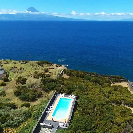 Cantinho Buganvilias At**** Queimada (Azores)
