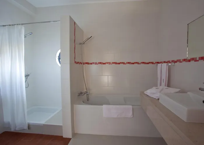 Cantinho Buganvilias At**** Maison d'hôtes Queimada (Azores)