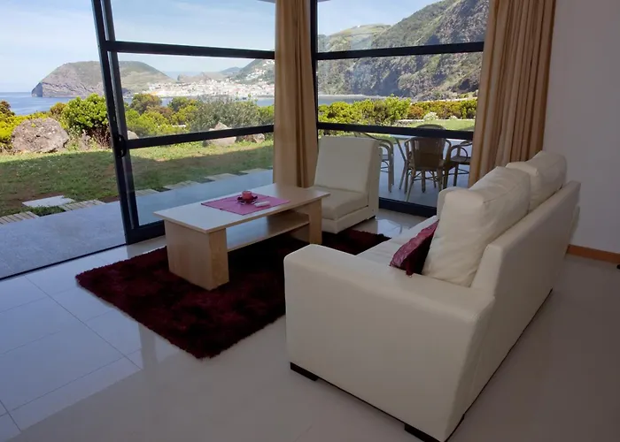 Maison d'hôtes Cantinho Buganvilias At**** Queimada (Azores)