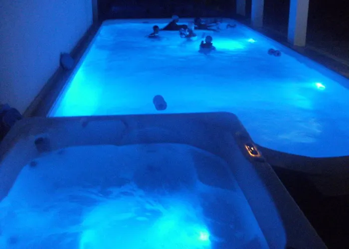 Cantinho Buganvilias At**** Queimada (Azores)