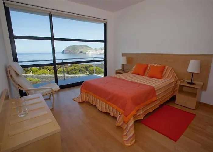 Cantinho Buganvilias At**** Maison d'hôtes 4*