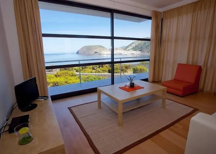 Cantinho Buganvilias At**** Maison d'hôtes Queimada (Azores)